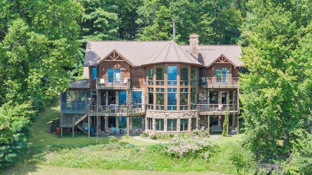 490 Lookout Ridge LN, Copper Hill, VA 24079