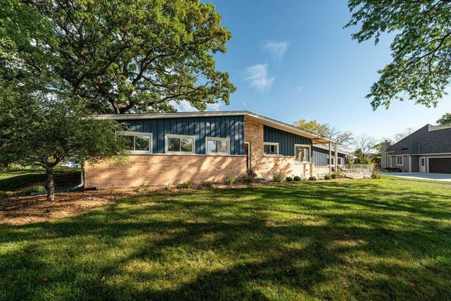 1980 Lone Oak CIRCLE E, Brookfield, WI 53045