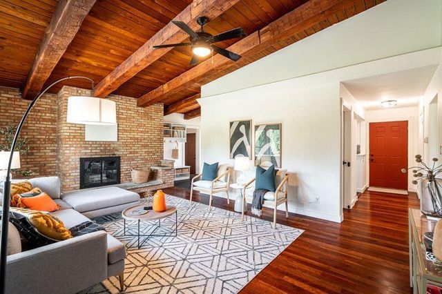 1980 Lone Oak CIRCLE E, Brookfield, WI 53045