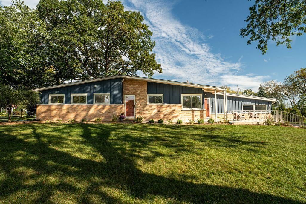 1980 Lone Oak CIRCLE E, Brookfield, WI 53045