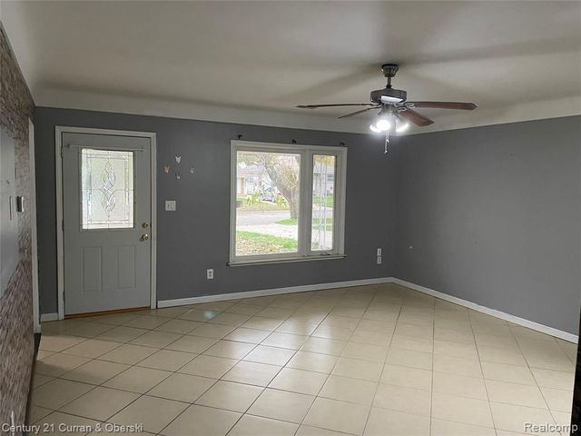 7427 Drexel Street, Dearborn Heights, MI 48127