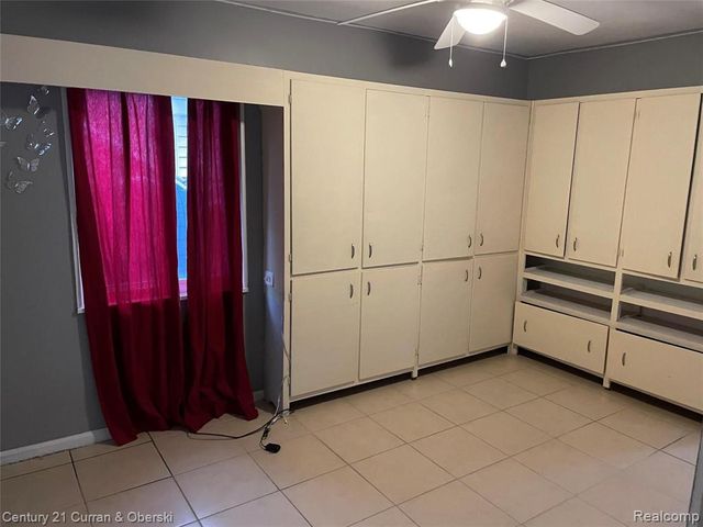 7427 Drexel Street, Dearborn Heights, MI 48127