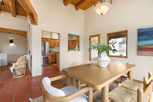 5 Espira Road, Santa Fe, NM 87508