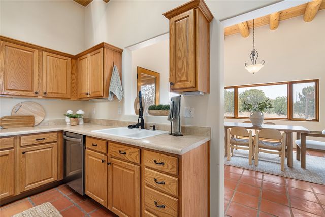 5 Espira Road, Santa Fe, NM 87508