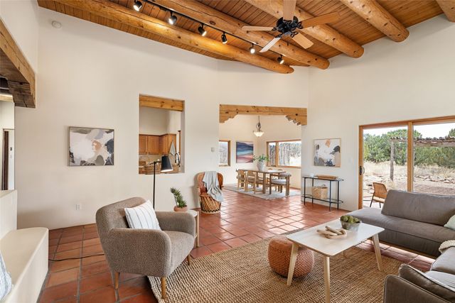 5 Espira Road, Santa Fe, NM 87508