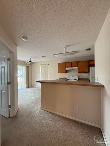 1152 Simpson St, Pensacola, FL 32526