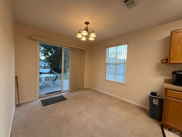 1152 Simpson St, Pensacola, FL 32526