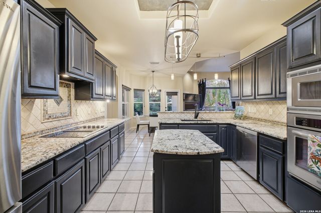 19204 Reata Cove, San Antonio, TX 78258