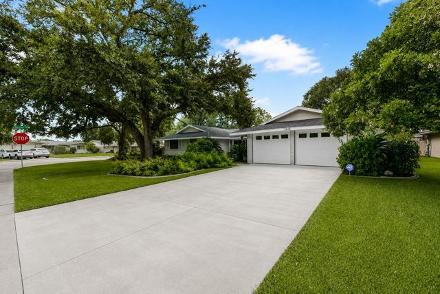 1616 Redway Lane, Houston, TX 77062