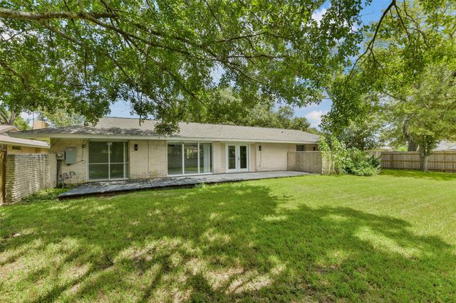 1616 Redway Lane, Houston, TX 77062