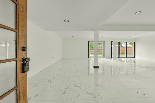 1616 Redway Lane, Houston, TX 77062