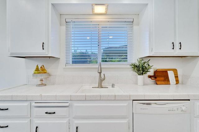 570572 La Conner Drive, Sunnyvale, CA 94087