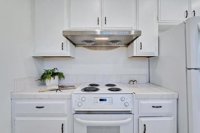 570572 La Conner Drive, Sunnyvale, CA 94087