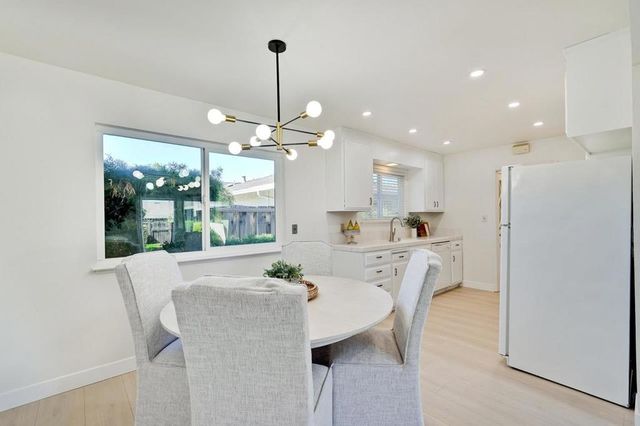 570572 La Conner Drive, Sunnyvale, CA 94087