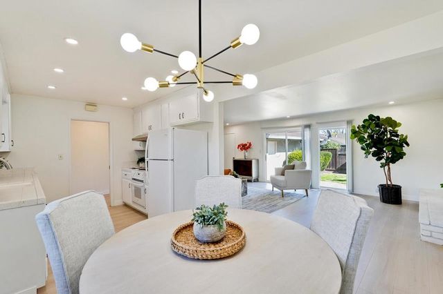 570572 La Conner Drive, Sunnyvale, CA 94087