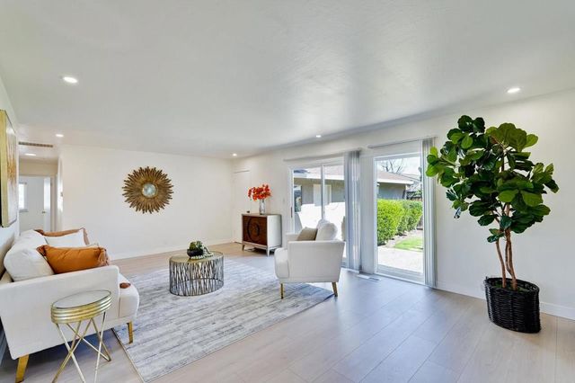 570572 La Conner Drive, Sunnyvale, CA 94087