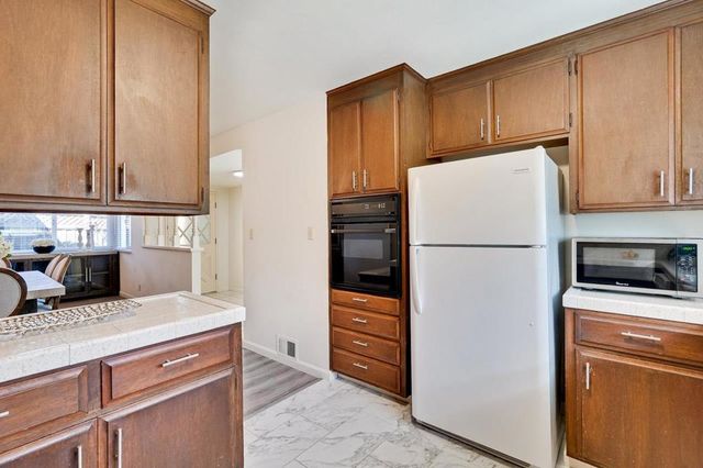 570572 La Conner Drive, Sunnyvale, CA 94087