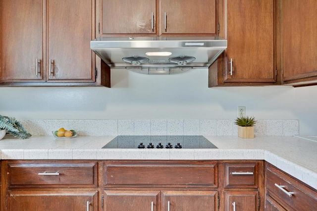 570572 La Conner Drive, Sunnyvale, CA 94087