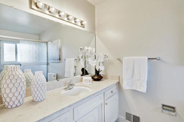 570572 La Conner Drive, Sunnyvale, CA 94087