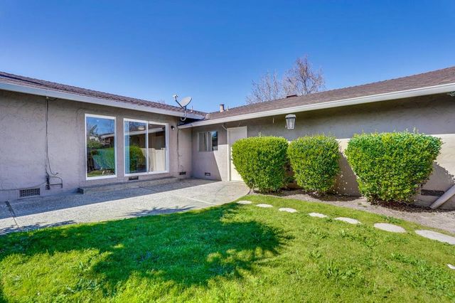 570572 La Conner Drive, Sunnyvale, CA 94087