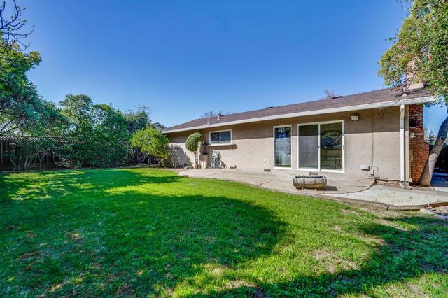 570572 La Conner Drive, Sunnyvale, CA 94087