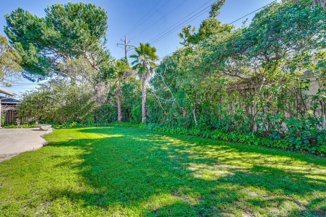 570572 La Conner Drive, Sunnyvale, CA 94087