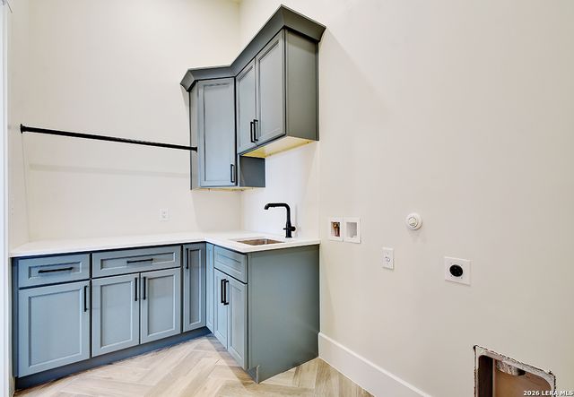 701 Highland Meadows, Bandera, TX 78003