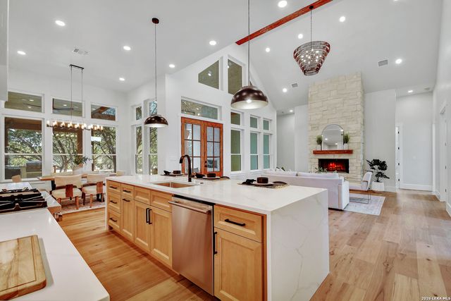 701 Highland Meadows, Bandera, TX 78003