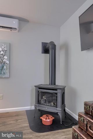 7942 SLEEPY HOLLOW DR, Tobyhanna, PA 18466