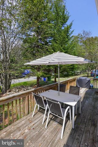 7942 SLEEPY HOLLOW DR, Tobyhanna, PA 18466