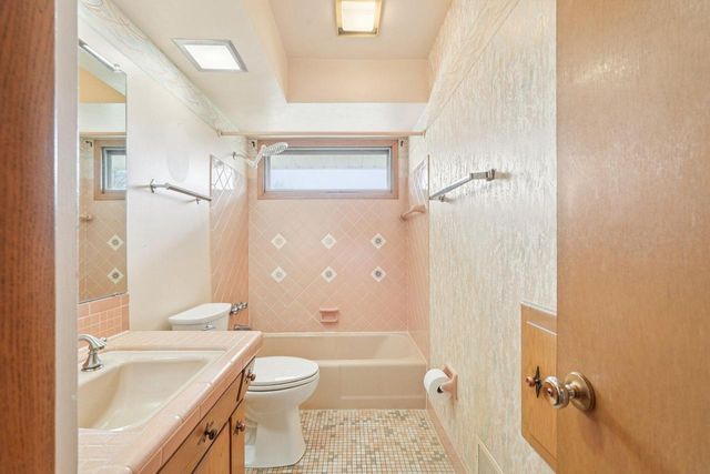 6035 S 23rd STREET, Milwaukee, WI 53221