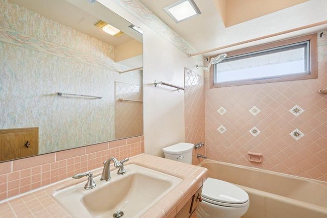 6035 S 23rd STREET, Milwaukee, WI 53221
