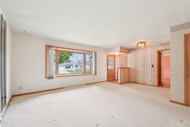 6035 S 23rd STREET, Milwaukee, WI 53221