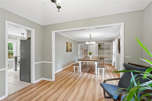 9731 Roe Avenue, Overland Park, KS 66207