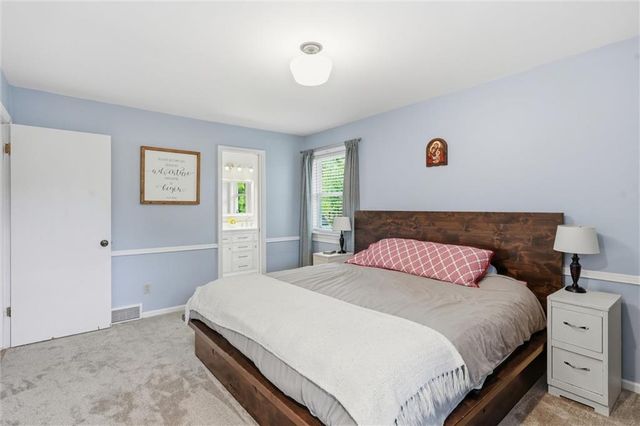 9731 Roe Avenue, Overland Park, KS 66207