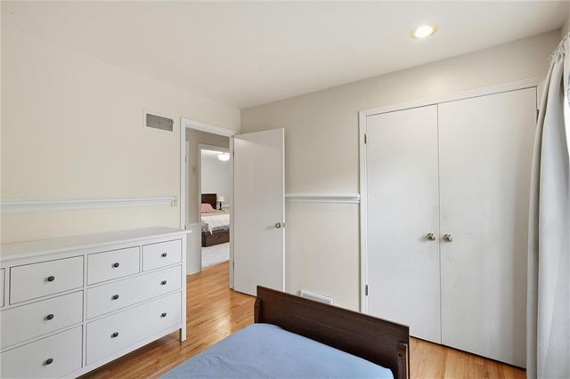 9731 Roe Avenue, Overland Park, KS 66207