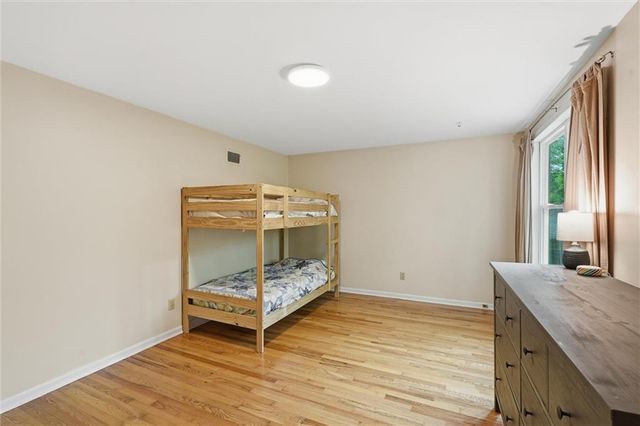 9731 Roe Avenue, Overland Park, KS 66207