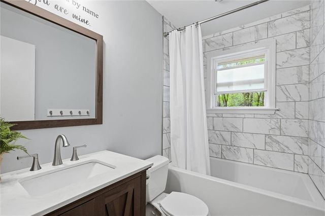 9731 Roe Avenue, Overland Park, KS 66207