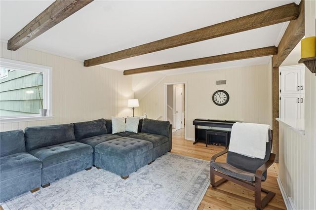 9731 Roe Avenue, Overland Park, KS 66207