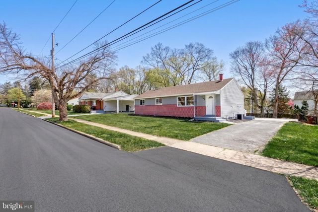 6 STEPHEN RD, Camp Hill, PA 17011