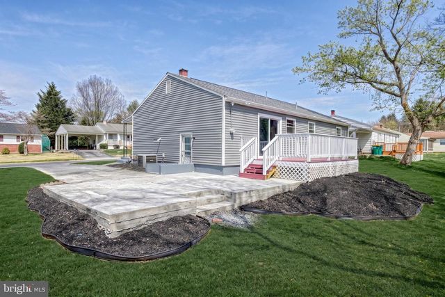 6 STEPHEN RD, Camp Hill, PA 17011