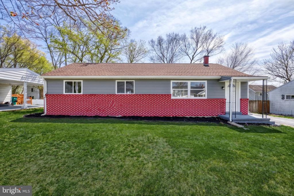 6 STEPHEN RD, Camp Hill, PA 17011