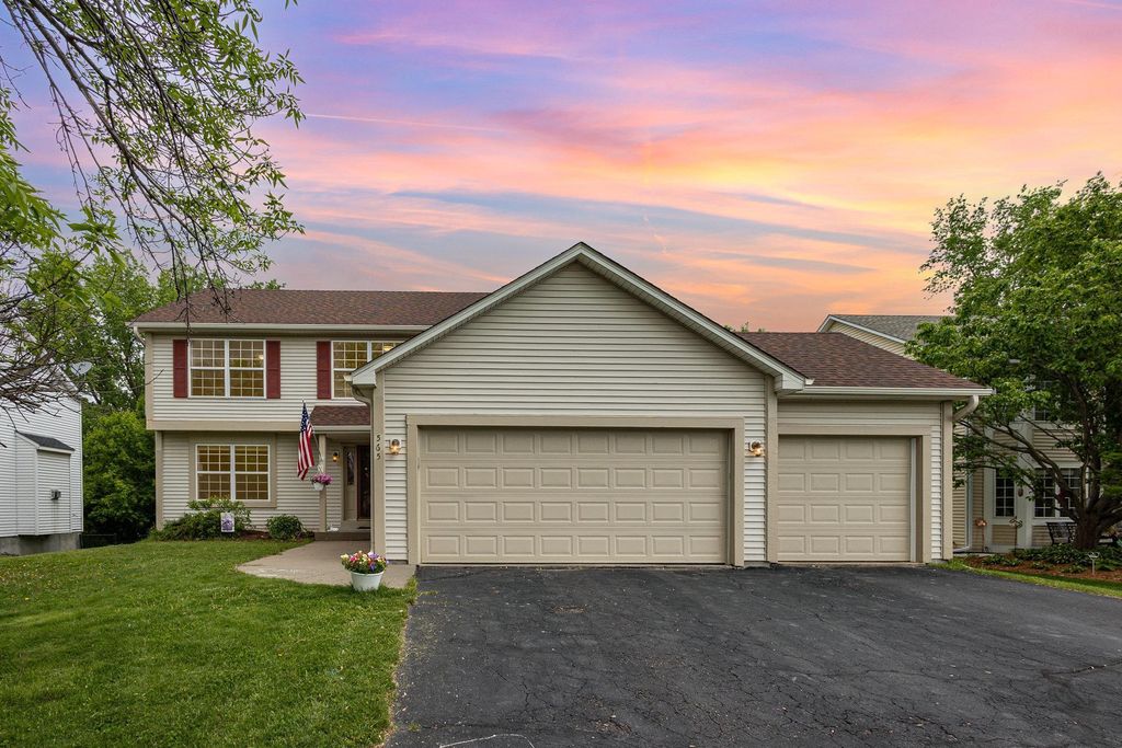 565 Eagle Ridge Road, Woodbury, MN 55125