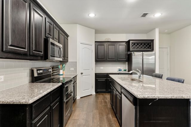 1025 Mason Street, Aubrey, TX 76227