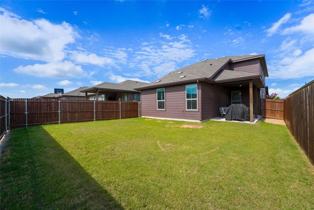 1025 Mason Street, Aubrey, TX 76227