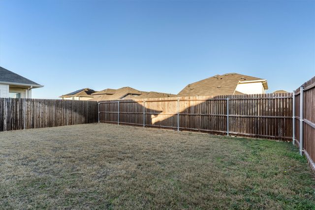1025 Mason Street, Aubrey, TX 76227