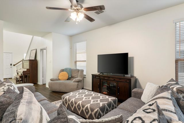 1025 Mason Street, Aubrey, TX 76227