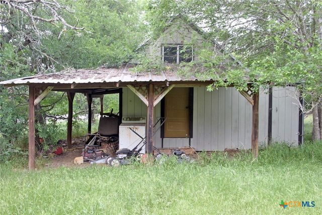 7887 Pettytown Road, Red Rock, TX 78662