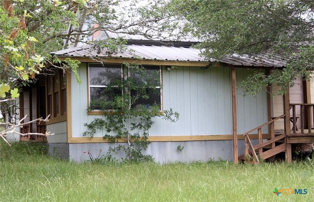 7887 Pettytown Road, Red Rock, TX 78662