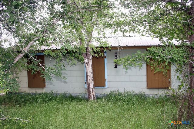 7887 Pettytown Road, Red Rock, TX 78662